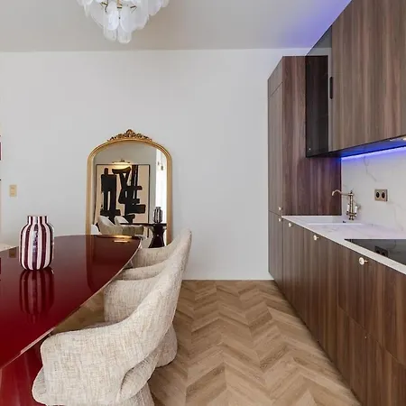 Monaco Border 3br Luxury Apartment Beausoleil