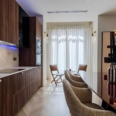 Monaco Border 3br Luxury Apartment Beausoleil
